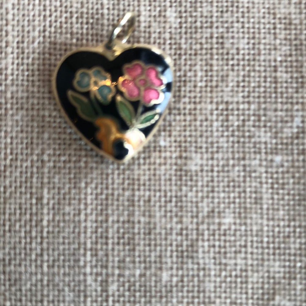 Black enamel set with color flowers